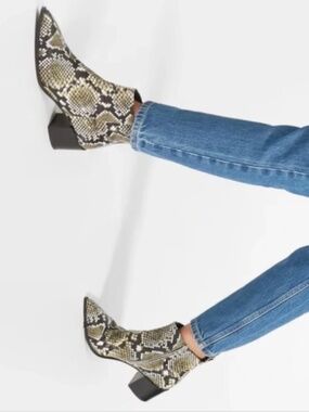 Everlane The Boss Boot